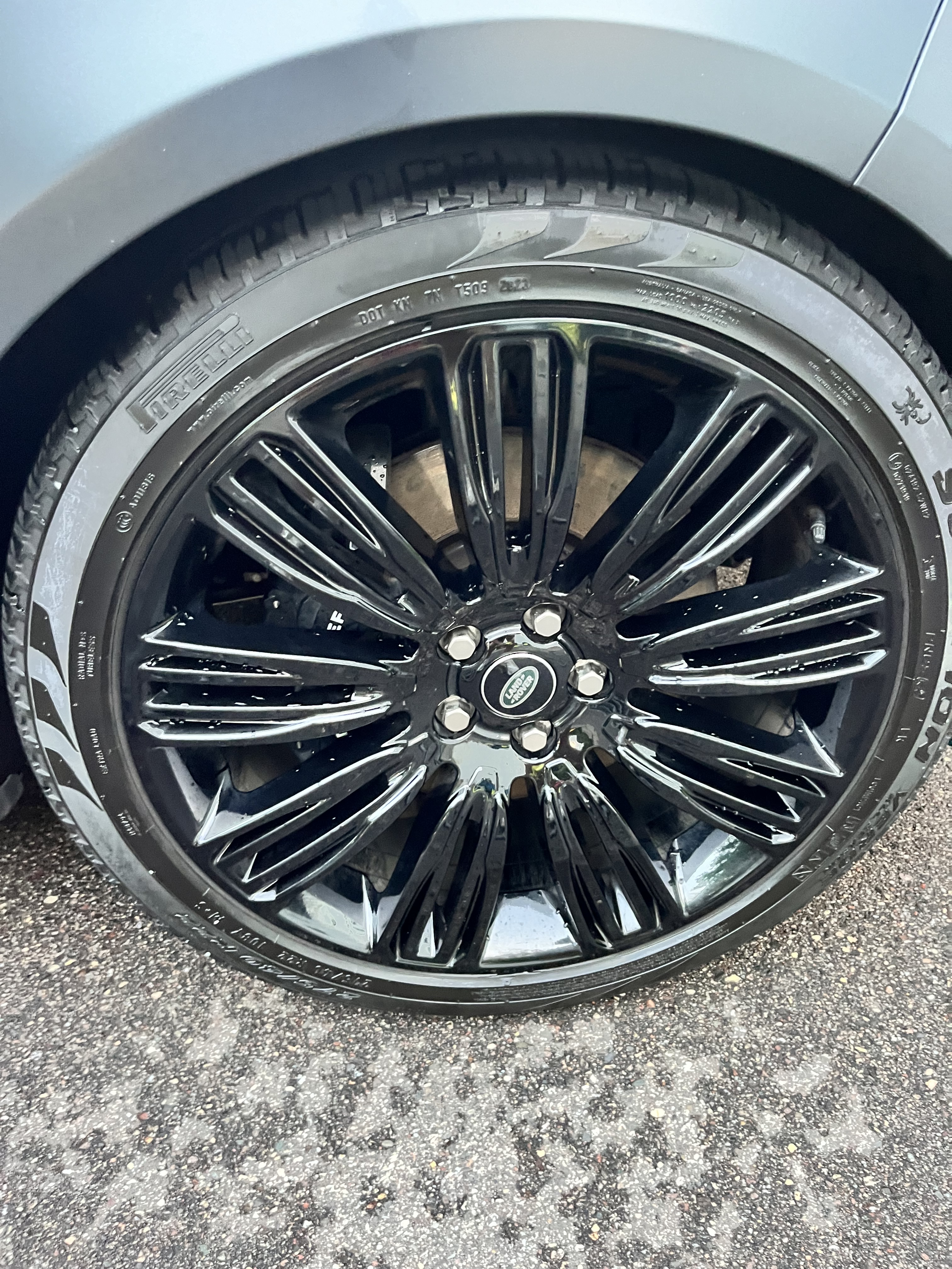 Local car detailing for Teslas, SUVs, trucks, and daily drivers